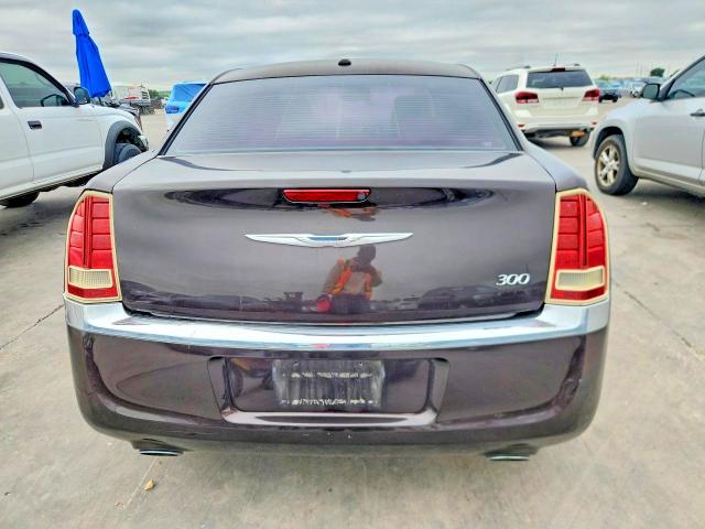 Снимка 6 от търг – 2012 CHRYSLER 300 с VIN 2C3CCAAG1CH184472