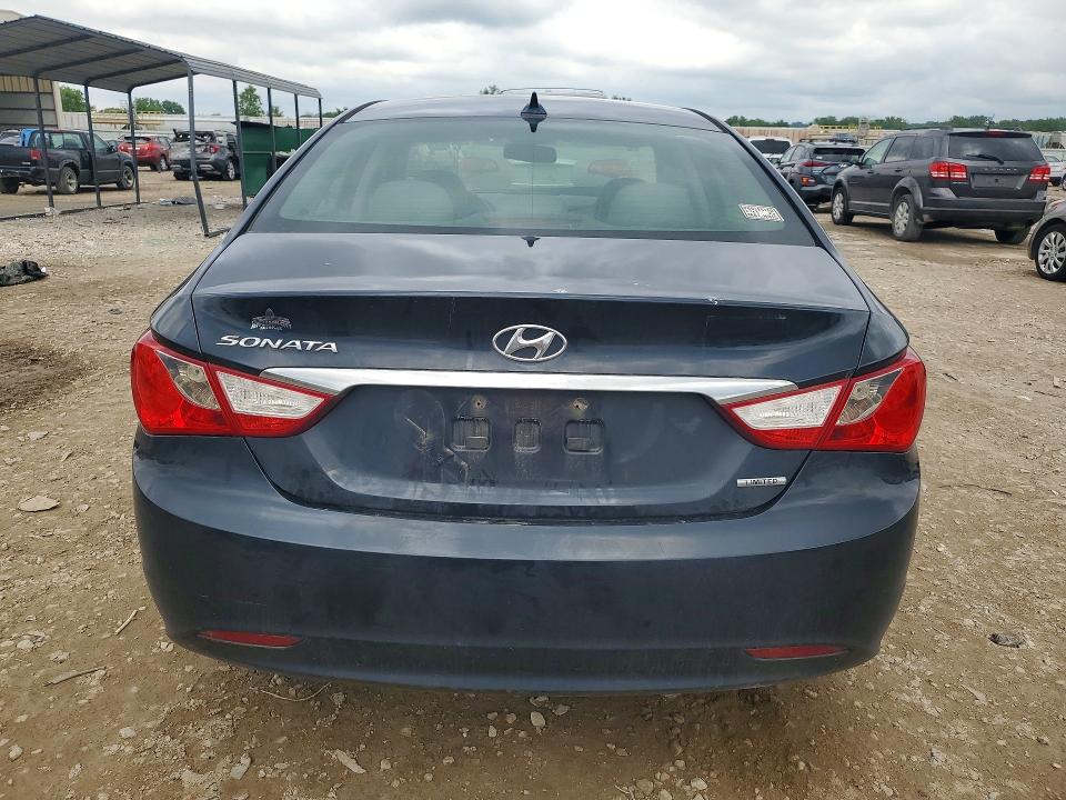 Photo 6 from auction – 2013 HYUNDAI SONATA with VIN 5NPEC4AC7DH614890