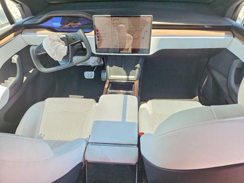 Photo 8 from auction – 2023 TESLA MODEL X with VIN 7SAXCBE57PF404238