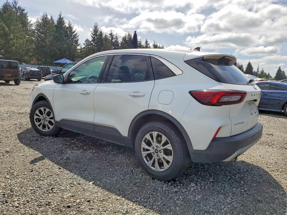 Photo 2 from auction – 2023 FORD ESCAPE with VIN 1FMCU9GN0PUB05885