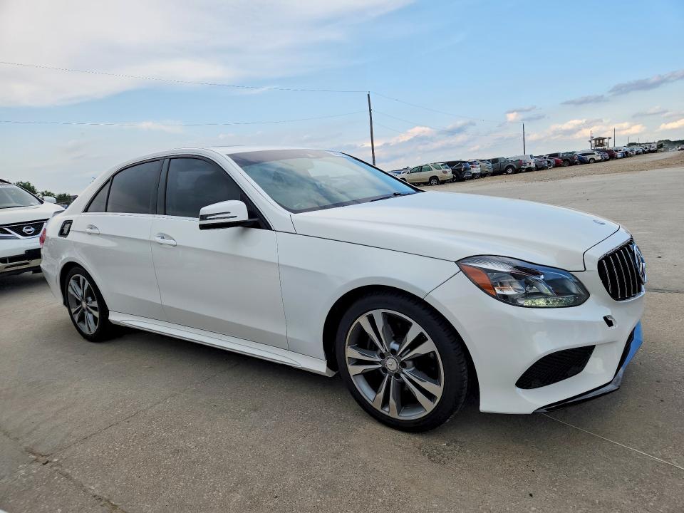 Photo 4 from auction – 2015 MERCEDES-BENZ E with VIN WDDHF5KB8FB084813