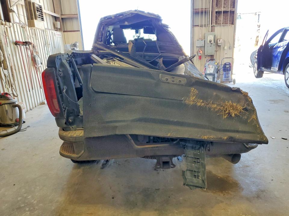 Photo 6 from auction – 2023 GMC SIERRA with VIN 1GT49REY2PF105916