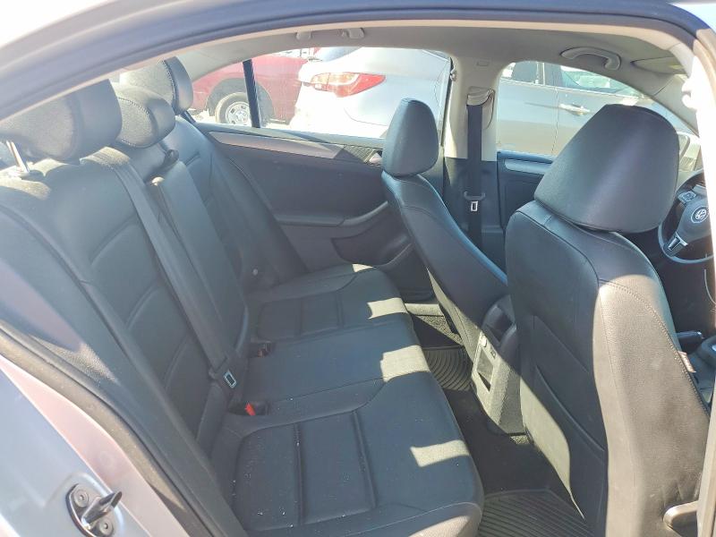 Photo 10 from auction – 2014 VOLKSWAGEN JETTA with VIN 3VWLL7AJ4EM269849