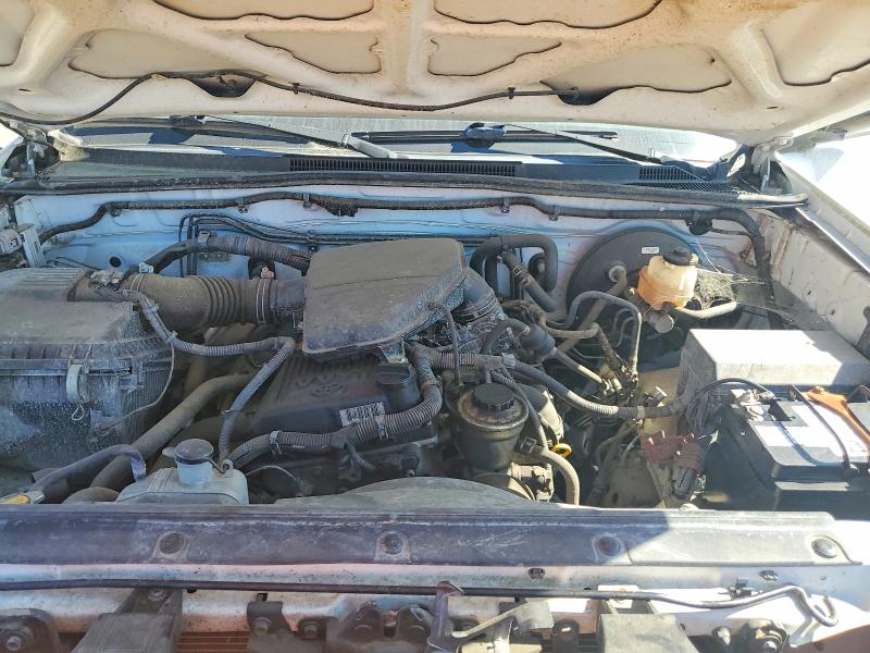 Photo 11 from auction – 2011 TOYOTA TACOMA with VIN 5TFPX4EN2BX006382