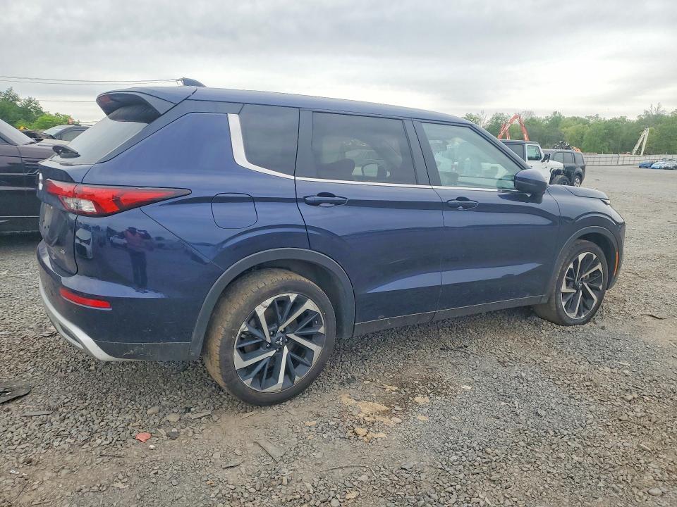 Photo 3 from auction – 2024 MITSUBISHI OUTLANDER with VIN JA4J3VA82RZ078439