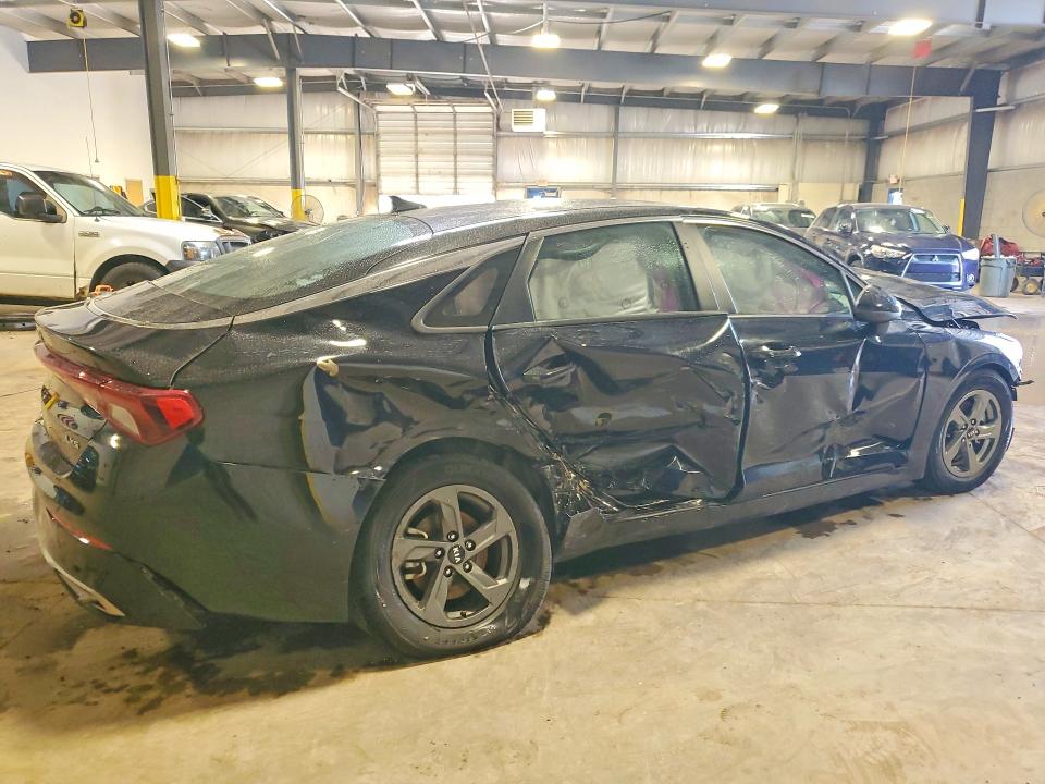 Photo 3 from auction – 2021 KIA K5 with VIN 5XXG14J28MG064004