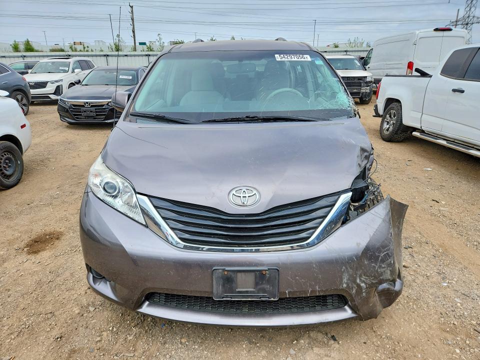 Photo 5 from auction – 2014 TOYOTA SIENNA with VIN 5TDKK3DC9ES429859