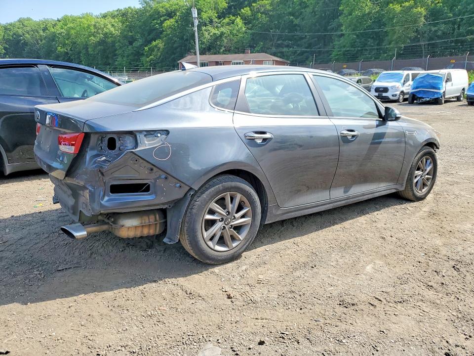 Photo 3 from auction – 2020 KIA OPTIMA with VIN 5XXGT4L33LG431891