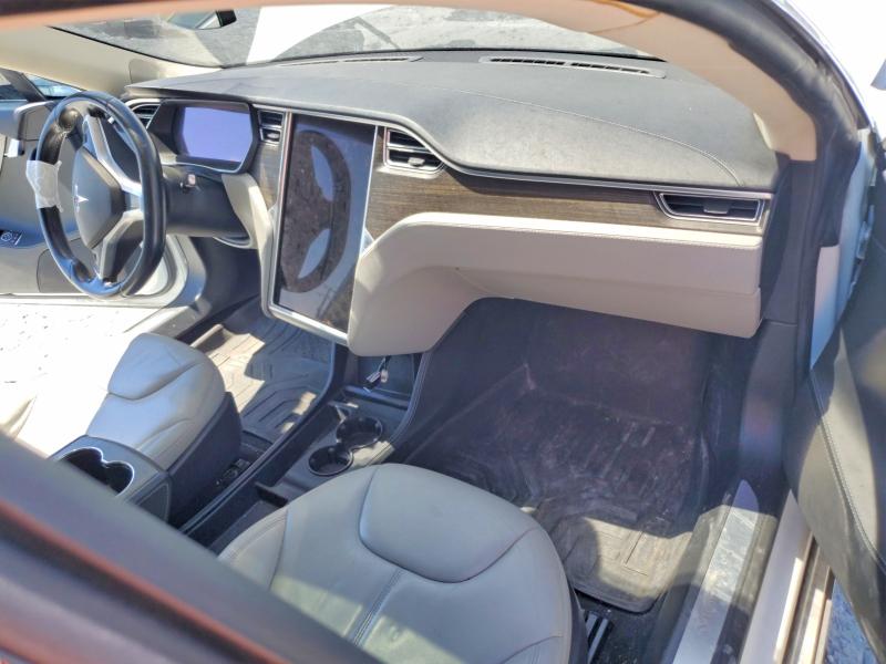 Photo 8 from auction – 2014 TESLA MODEL S with VIN 5YJSA1S13EFP65505