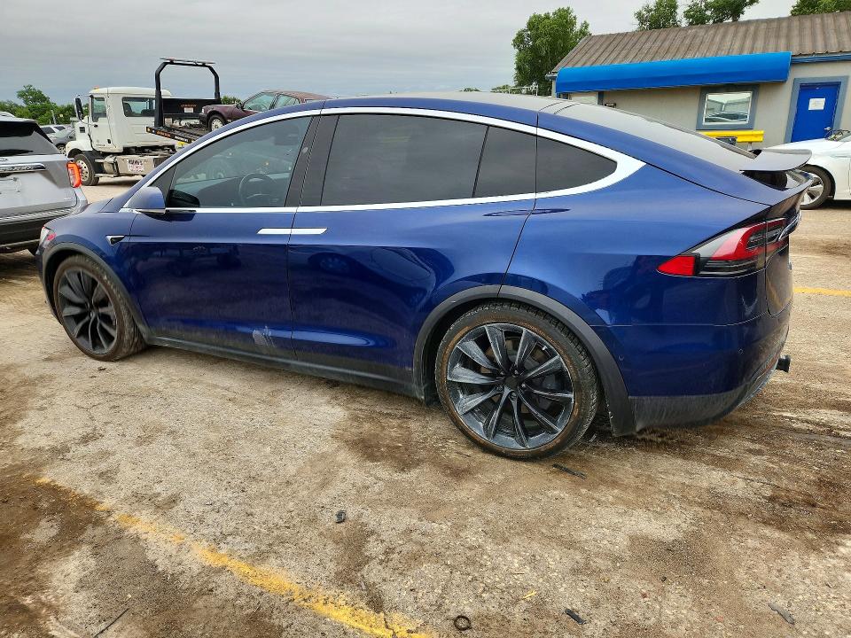 صورة رقم 2 من المزاد - 2019 TESLA MODEL X مع VIN 5YJXCAE28KF193055