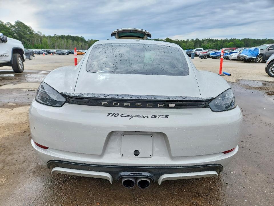 Photo 6 from auction – 2018 PORSCHE CAYMAN with VIN WP0AB2A8XJS278568