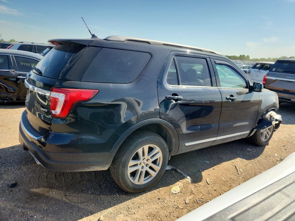 Photo 3 from auction – 2018 FORD EXPLORER with VIN 1FM5K8D86JGA66183