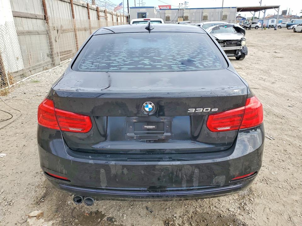Photo 6 from auction – 2017 BMW 330E with VIN WBA8E1C59HK895244