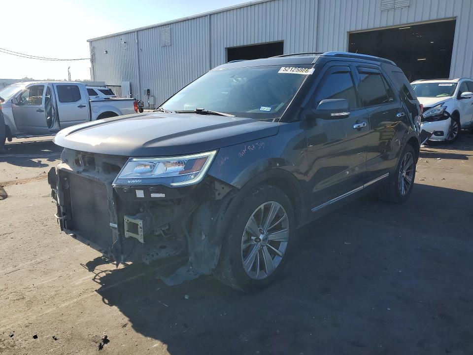 FORD EXPLORER 2018 with VIN 1FM5K7F88JGA16117 - Photo from auction