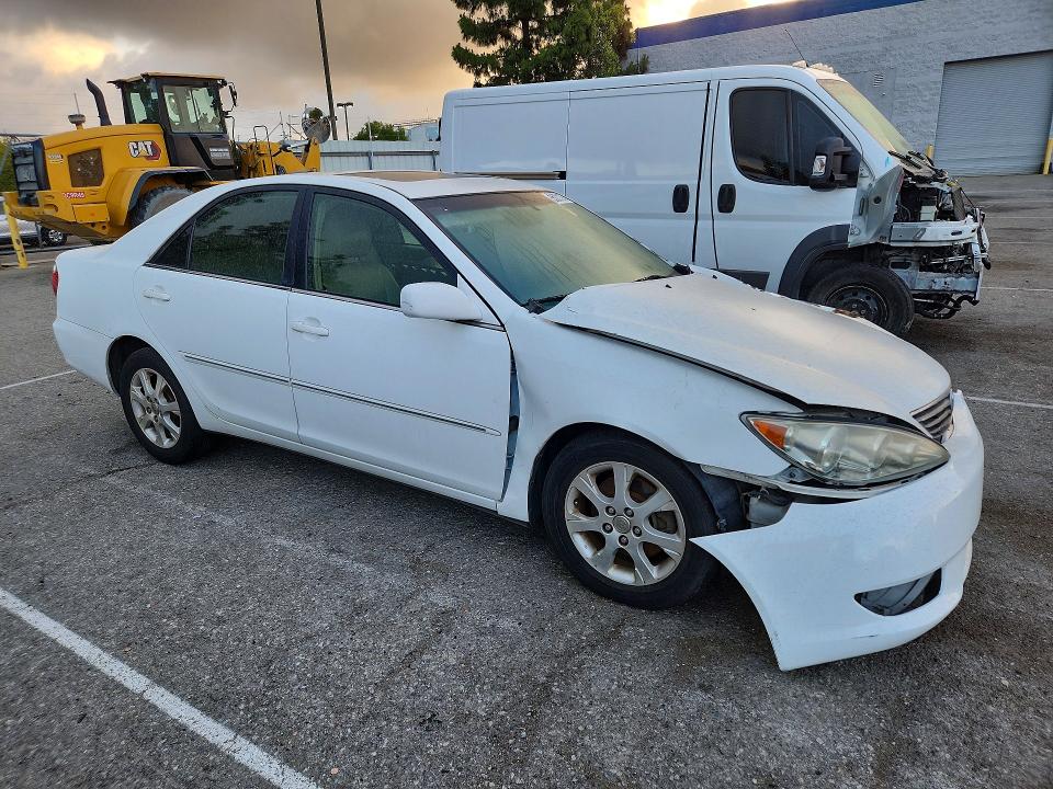 Photo 4 from auction – 2005 TOYOTA CAMRY with VIN 4T1BF32K35U085063