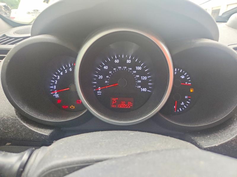 Photo 9 from auction – 2013 KIA SOUL with VIN KNDJT2A67D7574974