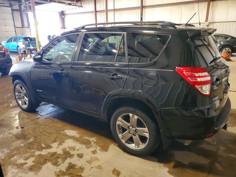 Photo 2 from auction – 2011 TOYOTA RAV4 with VIN JTMRF4DV4B5043345