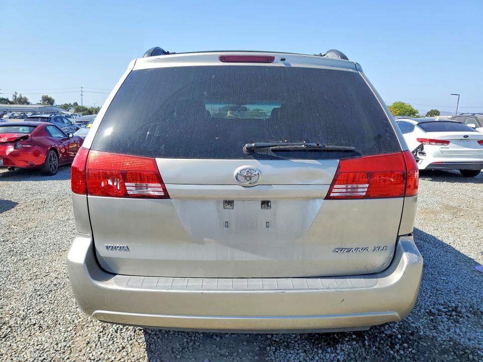 Photo 6 from auction – 2005 TOYOTA SIENNA with VIN 5TDZA22C95S289410