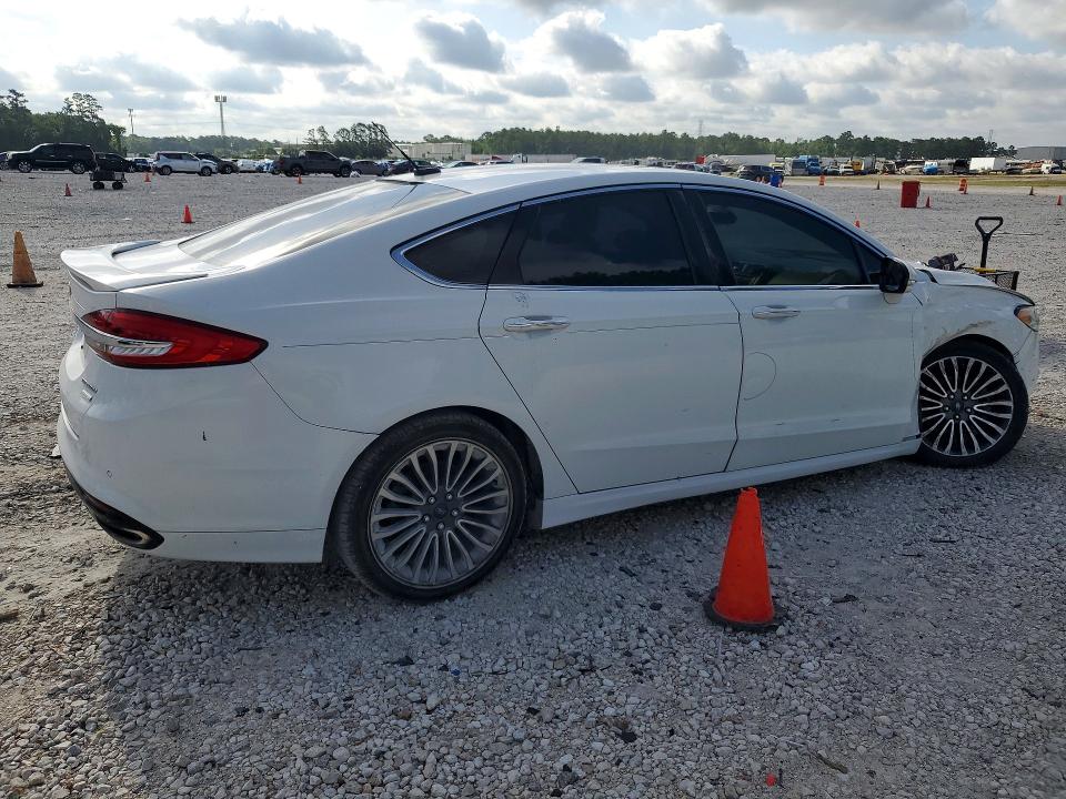 Photo 3 from auction – 2017 FORD FUSION with VIN 3FA6P0K97HR120042