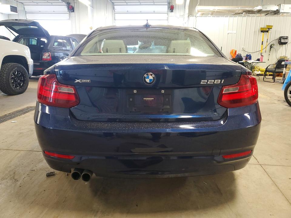 Photo 6 from auction – 2015 BMW 228 with VIN WBA1F7C50FVX96180