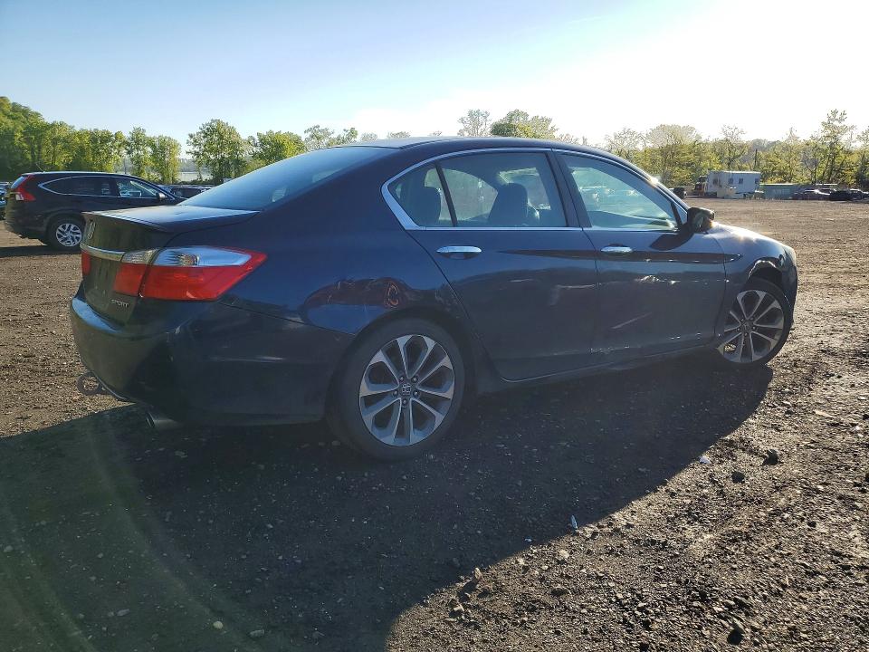 Photo 3 from auction – 2014 HONDA ACCORD with VIN 1HGCR2F51EA127683