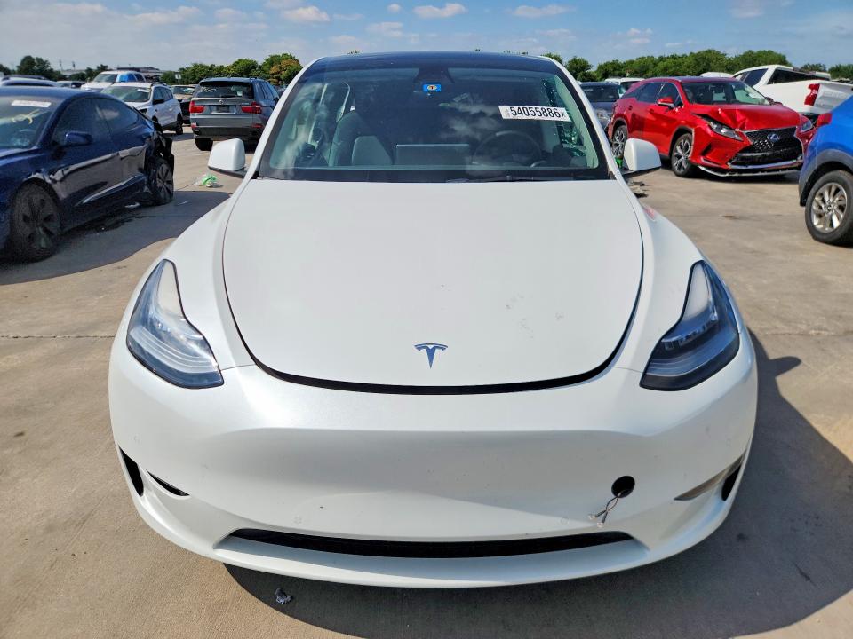 Photo 5 from auction – 2022 TESLA MODEL Y with VIN 7SAYGDEE7NF420344