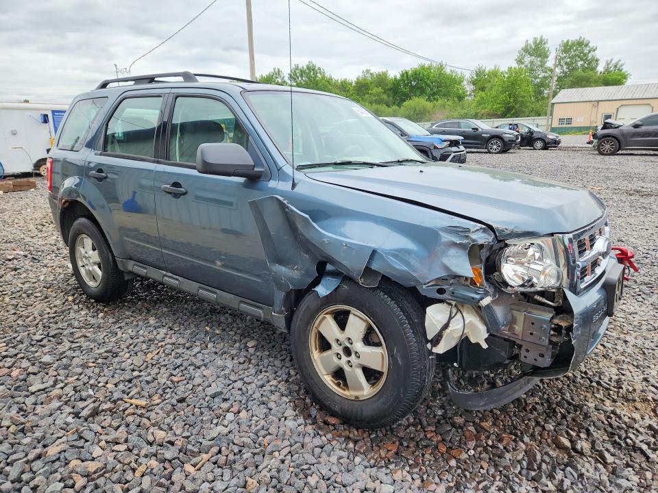 Photo 4 from auction – 2010 FORD ESCAPE with VIN 1FMCU0C72AKA02005