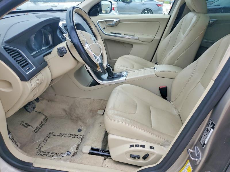 Photo 7 from auction – 2015 VOLVO XC60 with VIN YV440MDM0F2758923