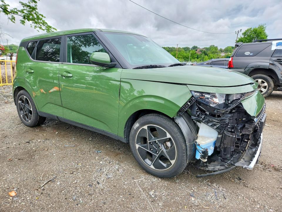 Photo 4 from auction – 2023 KIA SOUL with VIN KNDJ33AUXP7187232