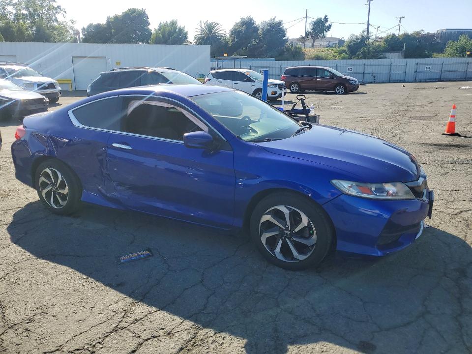 Photo 4 from auction – 2016 HONDA ACCORD with VIN 1HGCT1B38GA008063