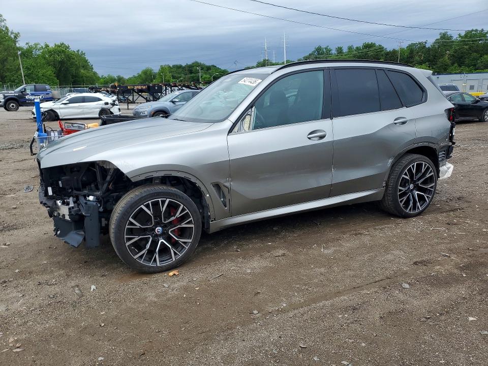 BMW X5 2023 with VIN 5YMJU0C04P9R93309 - Photo from auction