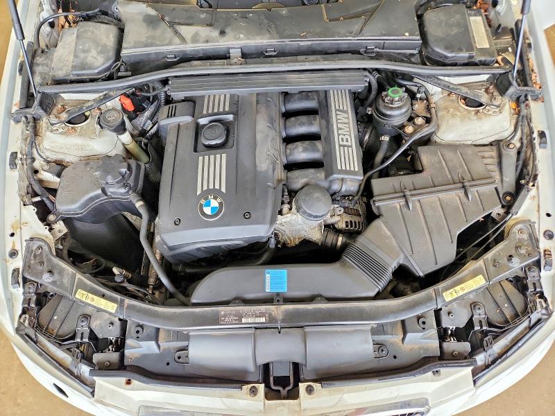 Photo 11 from auction – 2009 BMW 328 with VIN WBAWC33549PU84895