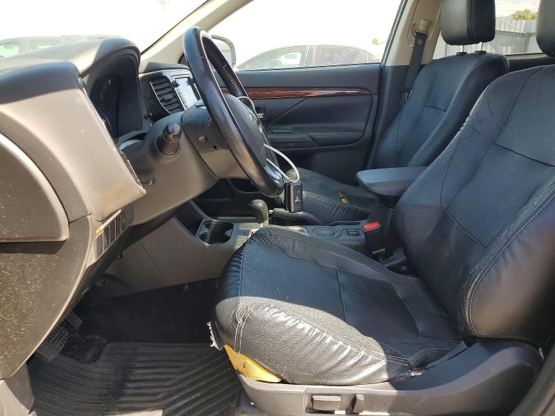 صورة رقم 7 من المزاد - 2014 MITSUBISHI OUTLANDER مع VIN JA4AD3A32EZ015597