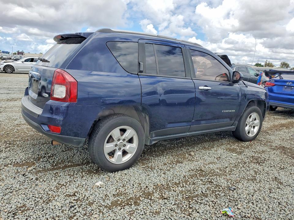 Photo 3 from auction – 2016 JEEP COMPASS with VIN 1C4NJCEA4GD655433