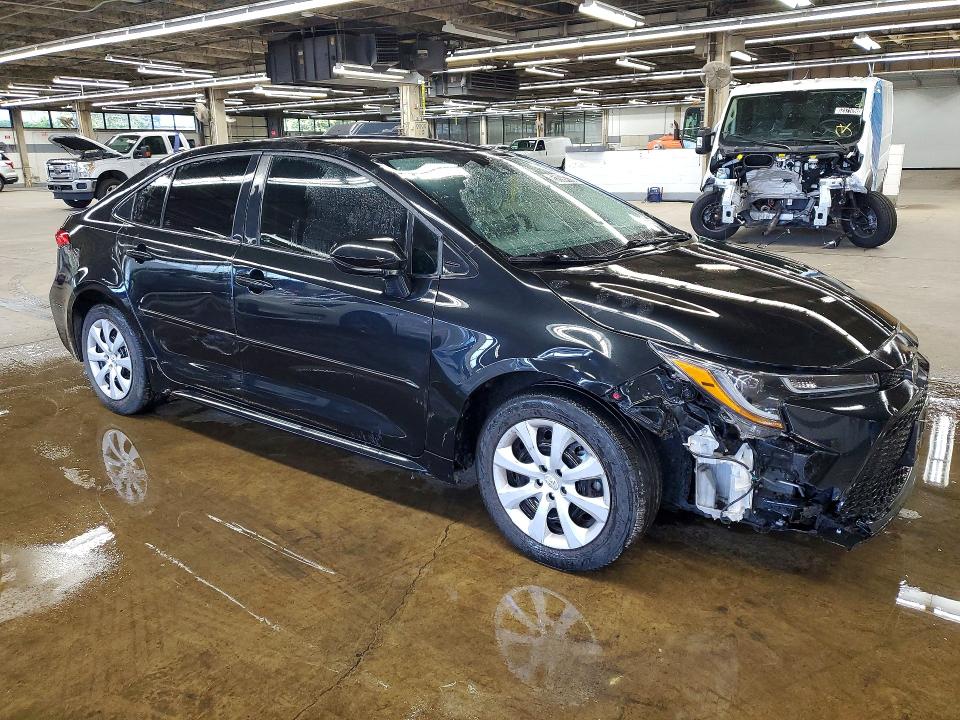 Photo 4 from auction – 2022 TOYOTA COROLLA with VIN 5YFEPMAE2NP324230