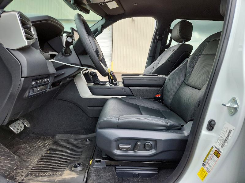 Photo 7 from auction – 2025 TOYOTA TUNDRA with VIN 5TFWA5DB5SX259058