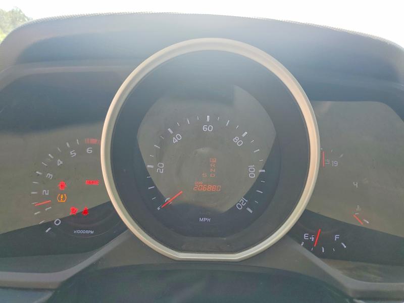 Photo 9 from auction – 2011 TOYOTA 4RUNNER with VIN JTEZU5JR9B5020741