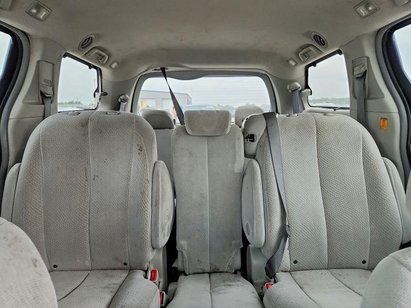Photo 10 from auction – 2011 TOYOTA SIENNA with VIN 5TDKK3DC5BS167897