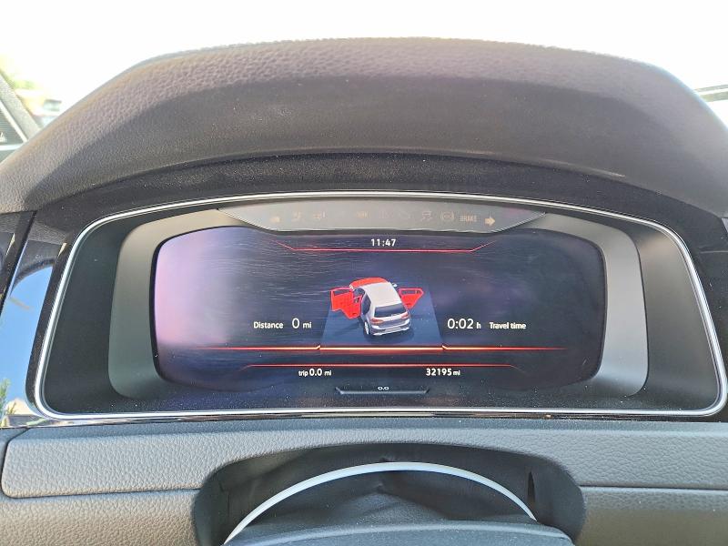 Photo 9 from auction – 2019 VOLKSWAGEN GOLF R with VIN WVWVA7AU4KW208377