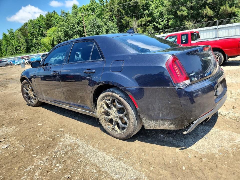 Photo 2 from auction – 2019 CHRYSLER 300 with VIN 2C3CCAGG5KH536829