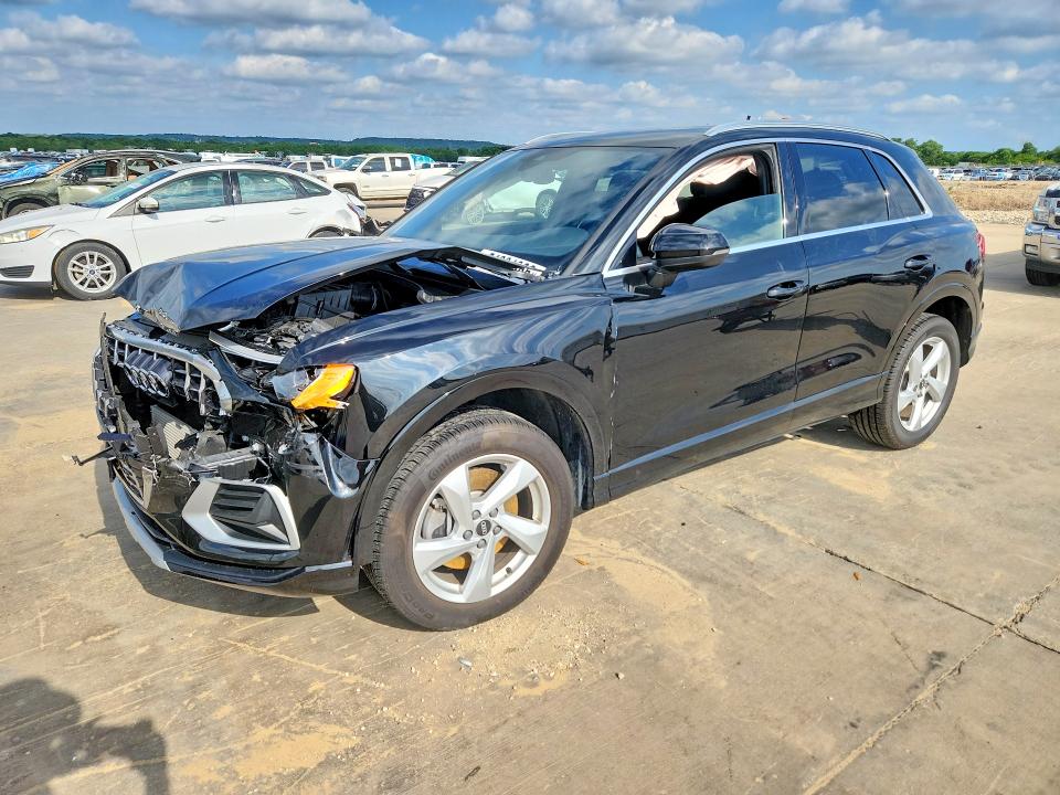 AUDI Q3 2022 z numerem VIN WA1AUCF3XN1031246 - Zdjęcie z aukcji