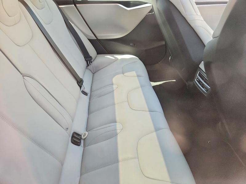 Photo 10 from auction – 2016 TESLA MODEL S with VIN 5YJSA1E27GF153850