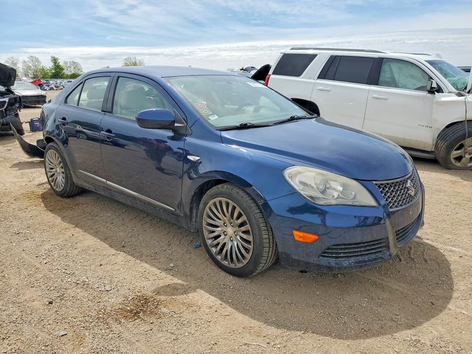 Photo 4 from auction – 2011 SUZUKI KIZASHI with VIN JS2RF9A31B6110791