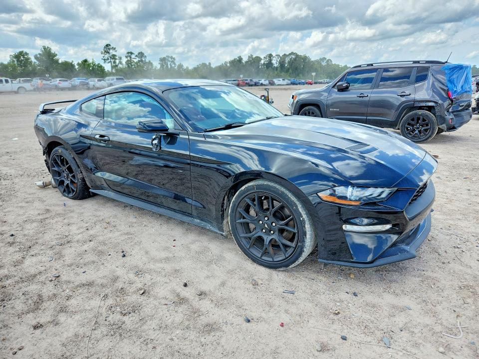 Photo 4 from auction – 2018 FORD MUSTANG with VIN 1FA6P8THXJ5159429