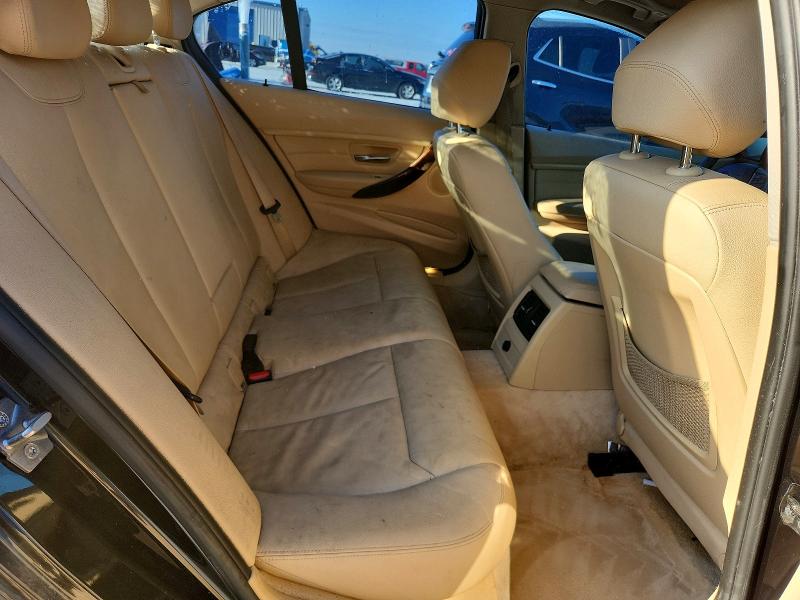 Photo 10 from auction – 2014 BMW 328 with VIN WBA3C1C54EK109071