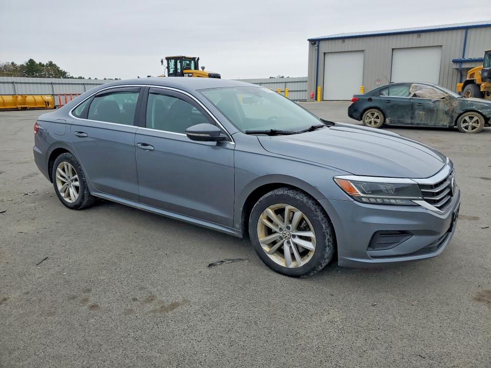Photo 4 from auction – 2020 VOLKSWAGEN PASSAT with VIN 1VWSA7A38LC020388