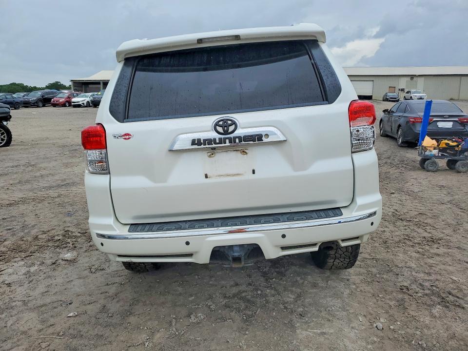 Photo 6 from auction – 2013 TOYOTA 4RUNNER with VIN JTEBU5JR4D5148812