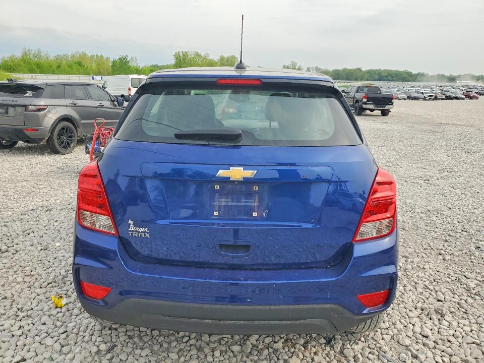 Photo 6 from auction – 2017 CHEVROLET TRAX with VIN 3GNCJKSB9HL187670