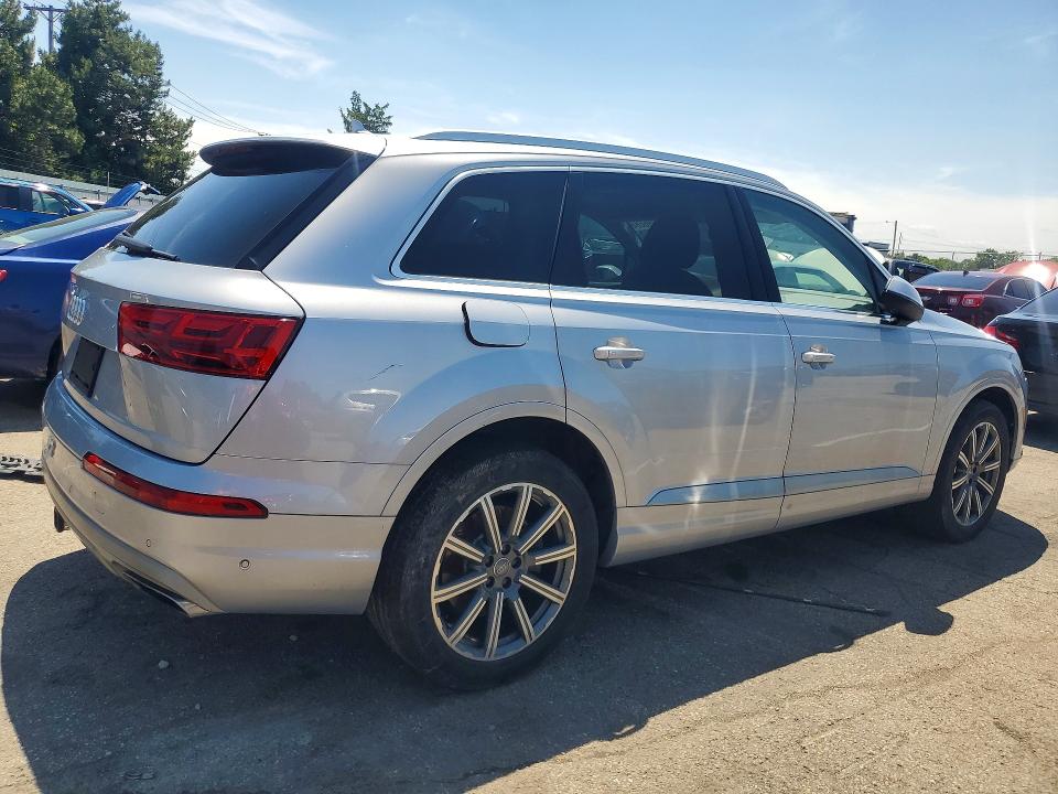 Photo 3 from auction – 2019 AUDI Q7 with VIN WA1LAAF7XKD001053