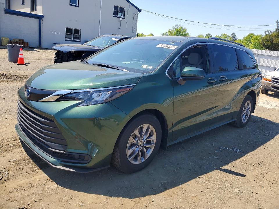 TOYOTA SIENNA 2025 with VIN 5TDKRKEC4SS239032 - Photo from auction